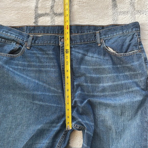 Levi’s men’s 550 whispered slightly medium washed distressed blue jeans 48X32 - Picture 4 of 10